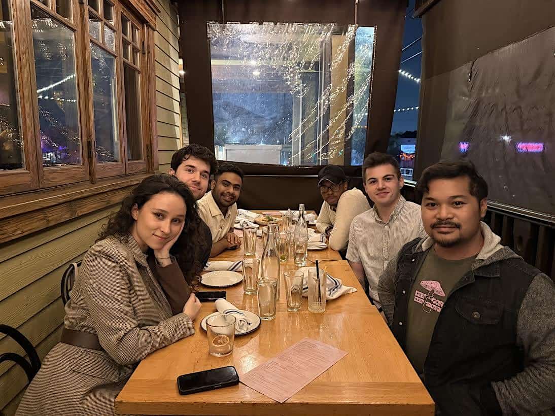 New to the City: Youngstown | Dinner with Strangers at Restaurant of the Night – Youngstown, OH