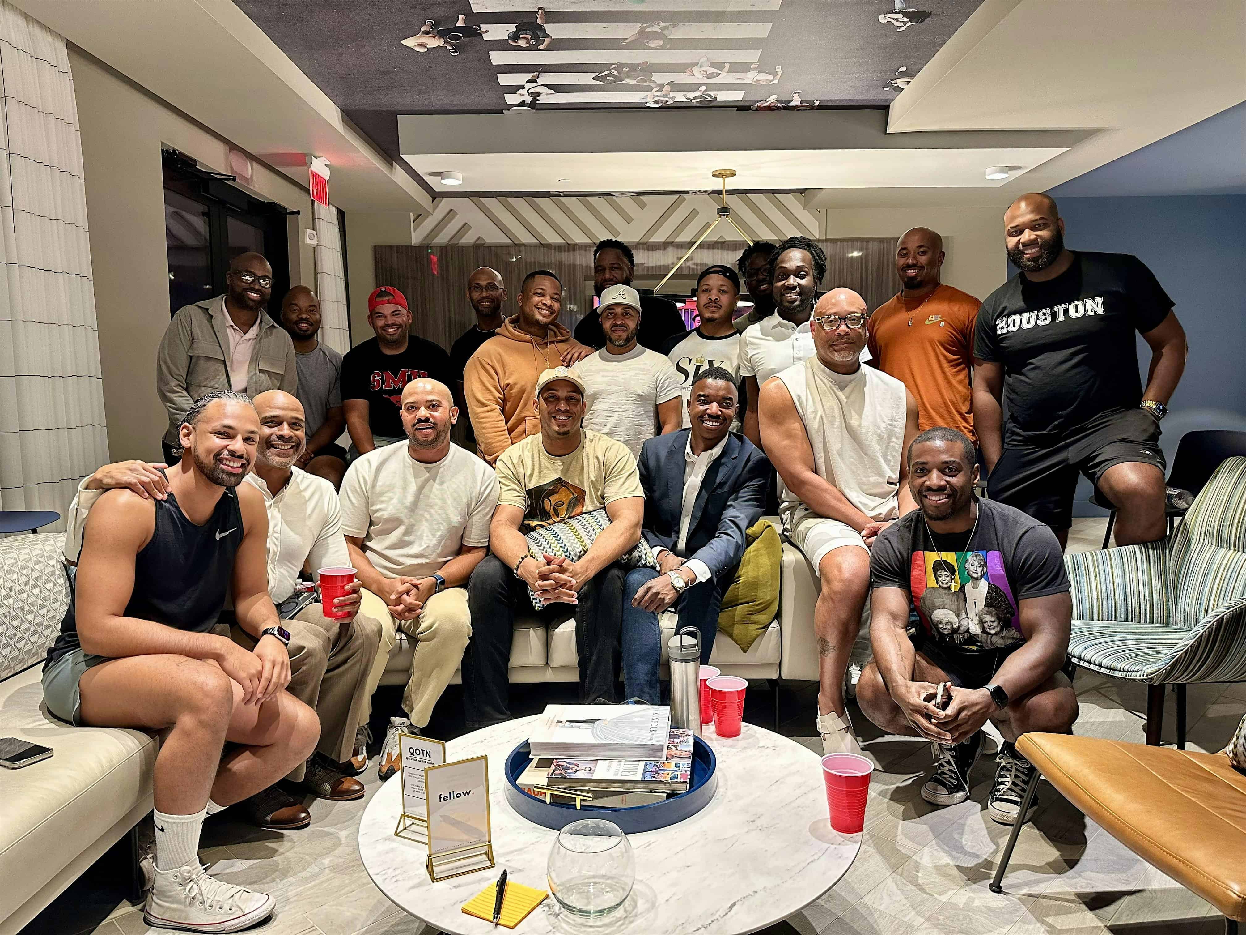 NOV 11TH | DFW | FELLOW FRIENDSGIVING TALK-O-TUESDAY at Sue Ellen’s – Dallas, TX