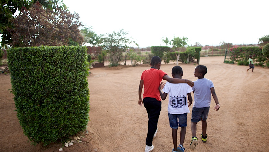 CF/WS – Young Men (12+) Activity – Gingerbread Houses at The Church of Jesus Christ of Latter-day Saints – Houston, TX
