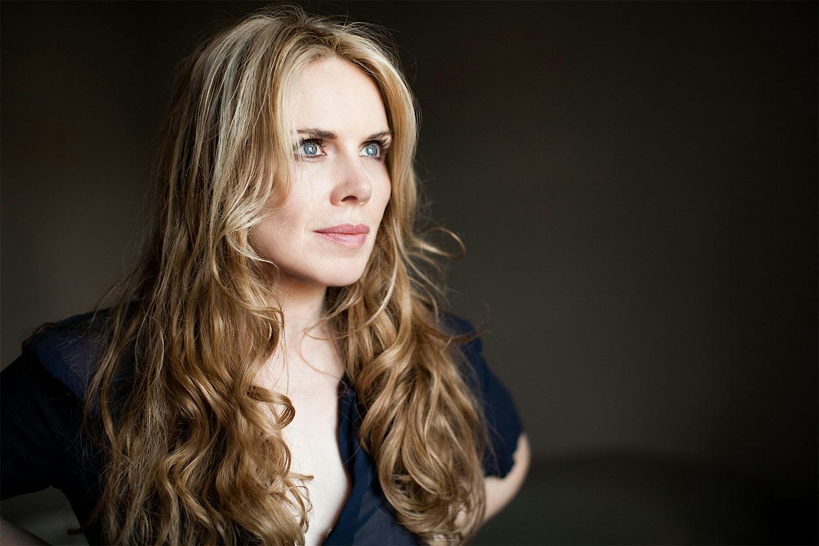 Mary Fahl at StageOne at FTC – Fairfield, CT