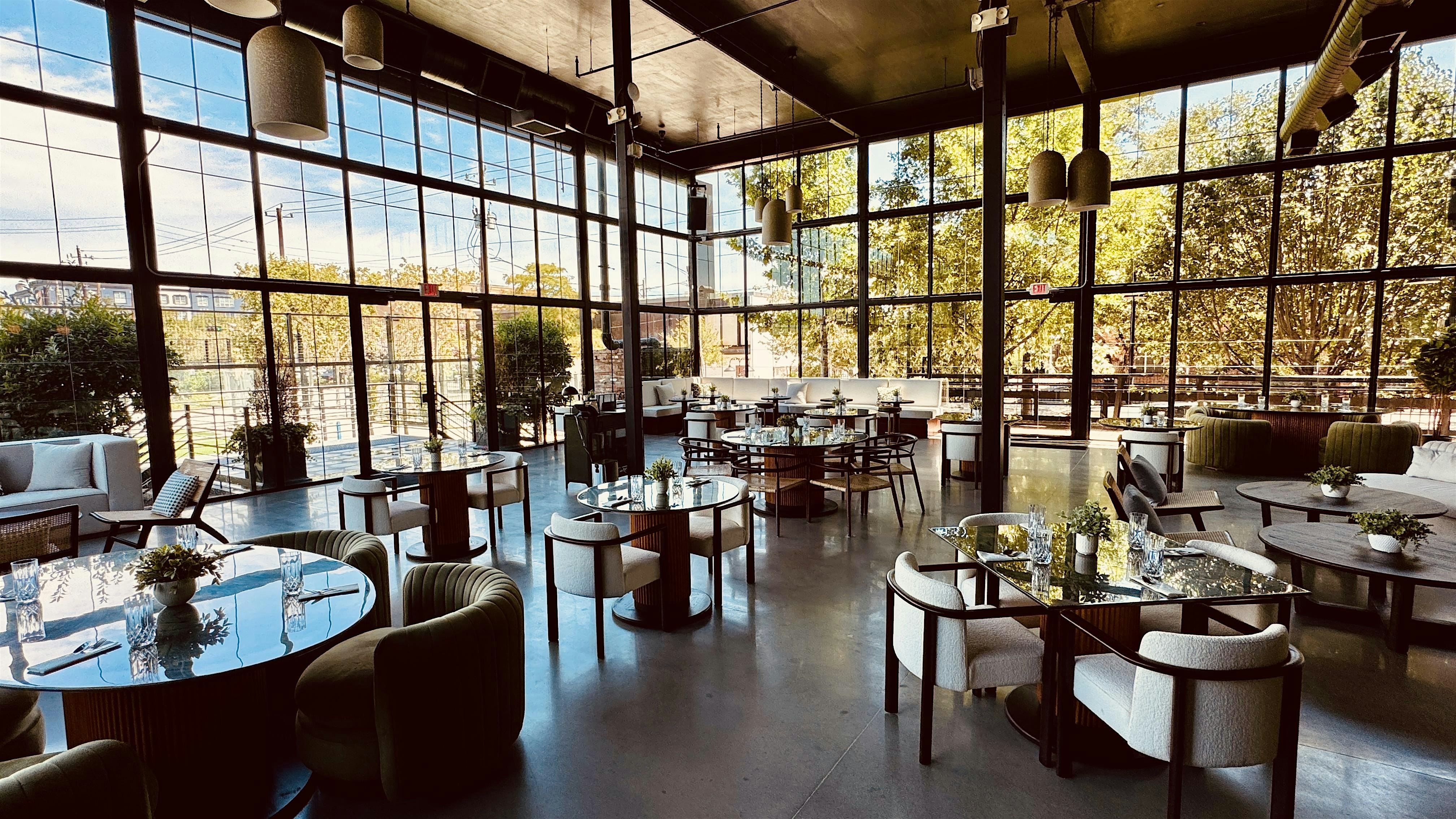 Salsa Bachata Night! Lessons & Party at Solarium & The Courts 11/14 at Solarium and The Courts – Houston, TX