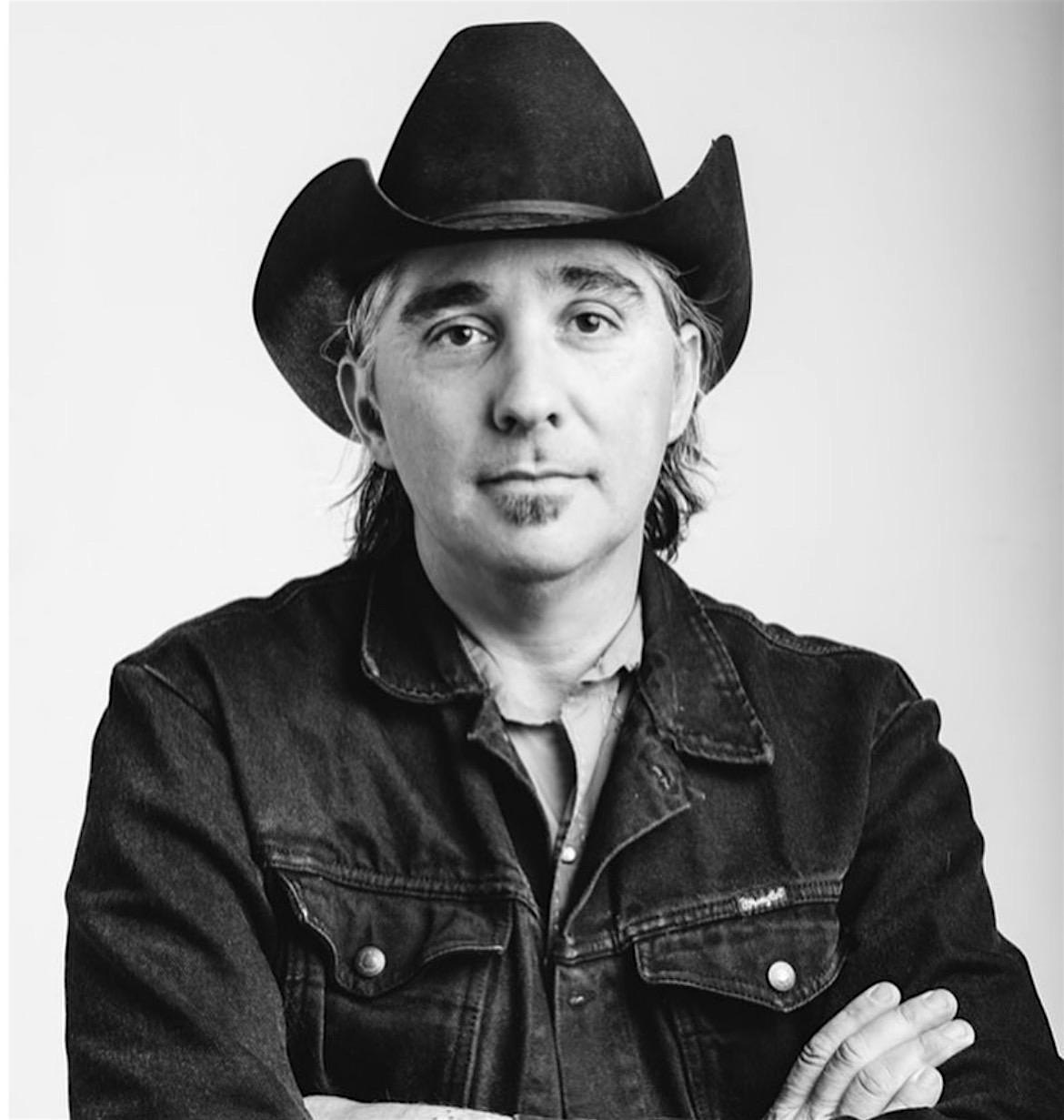 Matt Hillyer@ Double D BBQ Listening Room Bluff Dale Tx! at Double D BBQ – Bluff Dale, TX