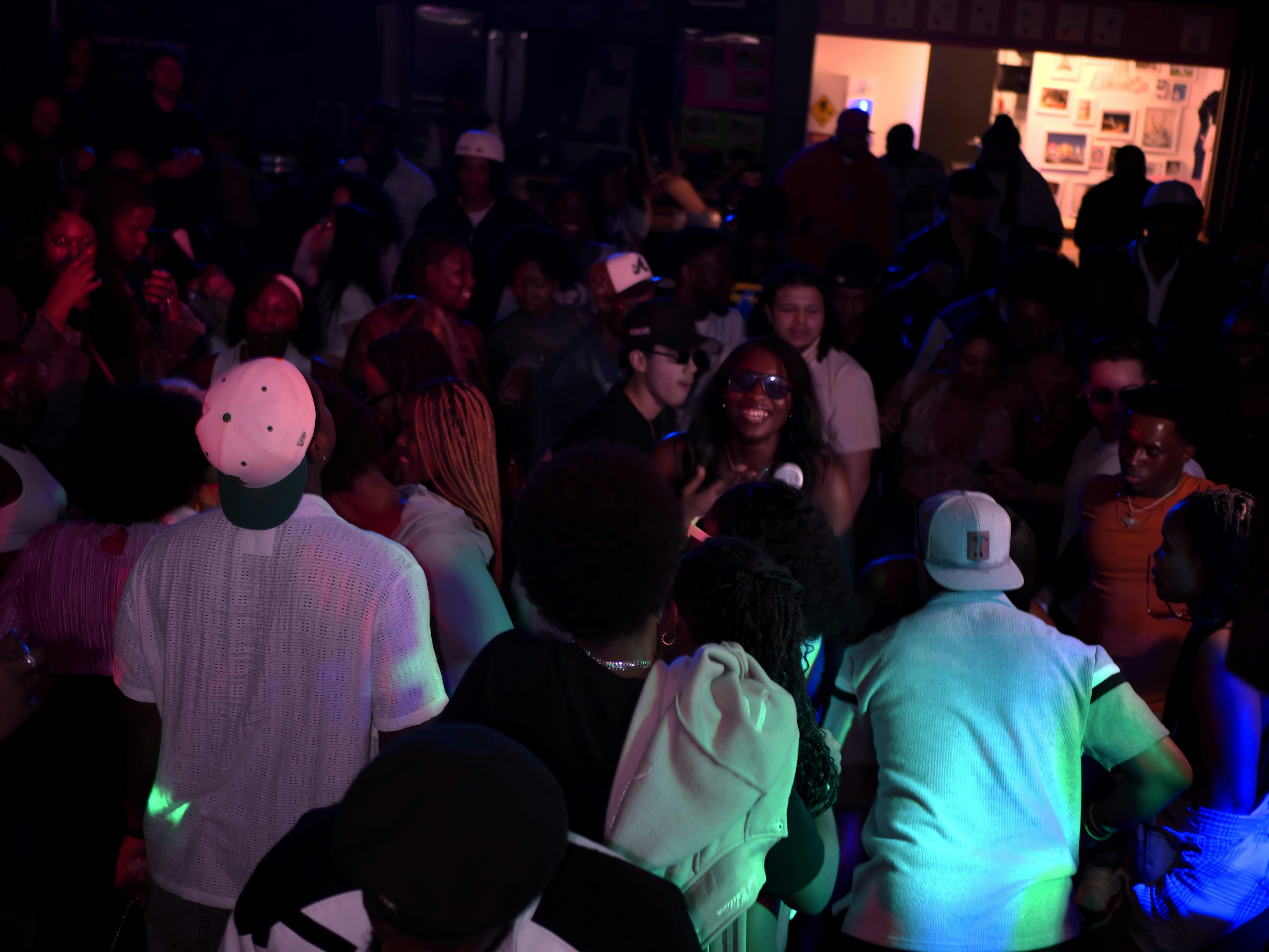 THE V.I.P EXPERIENCE at LANSING SHUFFLE – Lansing, MI