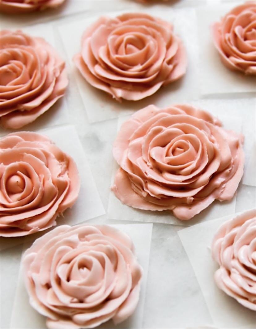 Cake Decorating with Buttercream Flowers at Duck Soup – Sudbury, MA