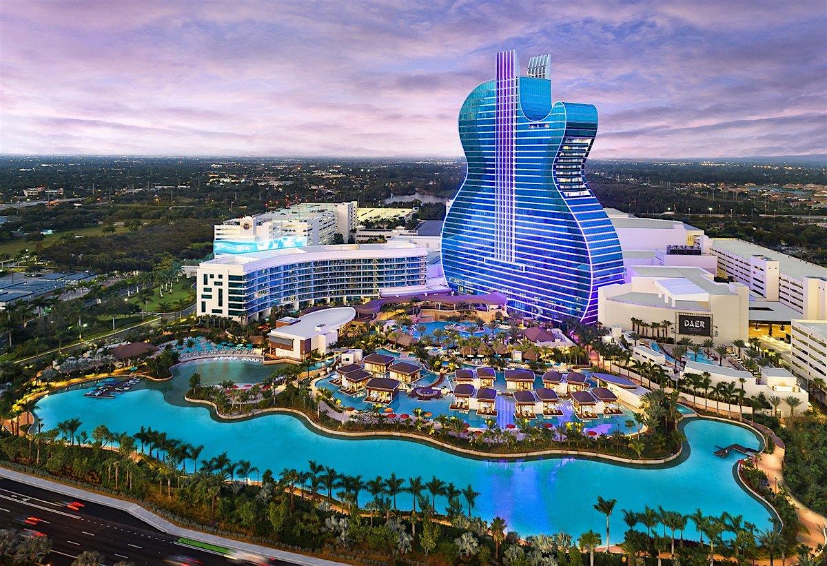 Pool Party in Miami along round trip party bus at Miami Beach – Miami beach, FL