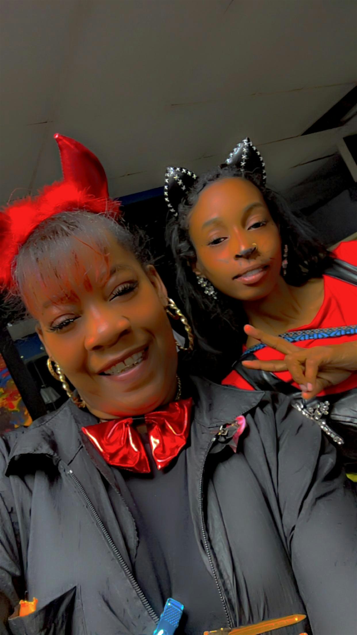 Pink Palm Presents …Sip Sample & Smoke at 807 Old Oyster Point Rd – Newport News, VA