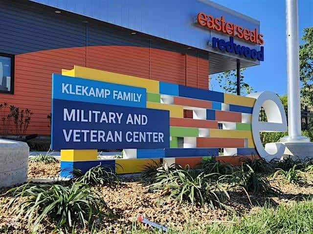 Veteran Holiday Meal “Thank You!” sponsored by Walsh Kokosing Joint Venture at 2901 Gilbert Ave – Cincinnati, OH