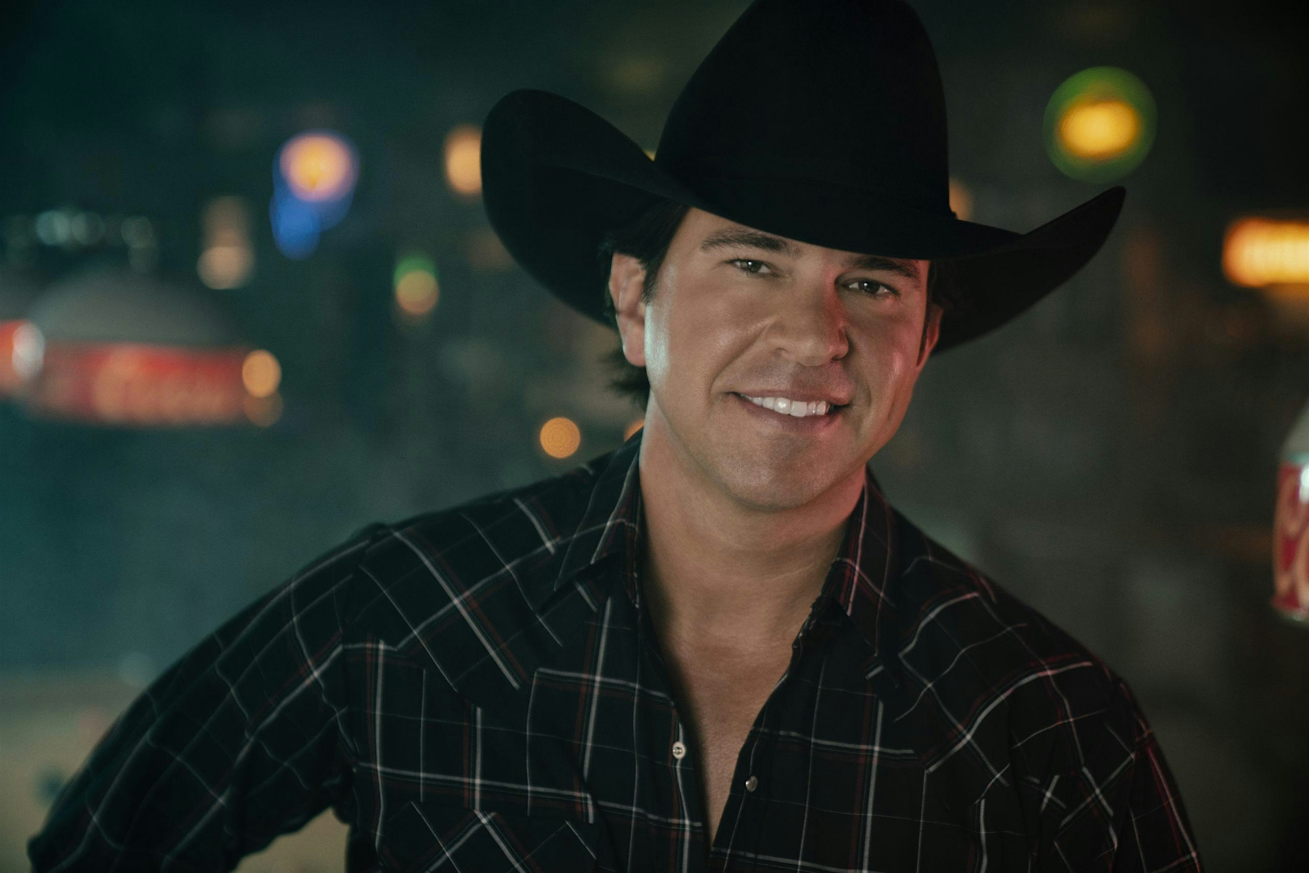 JON WOLFE at Warehouse25sixty-five Kitchen + Bar – Grand Junction, CO