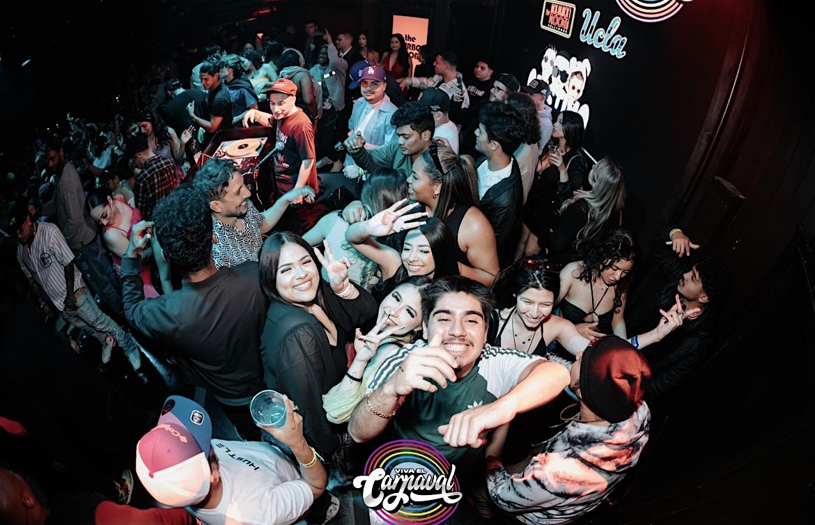 OC STOP LIGHT PARTY HOSTED BY: UCI & CSUF | $10 ENTRY B4 10:30PM W/ RSVP at The Circle OC – Huntington Beach, CA