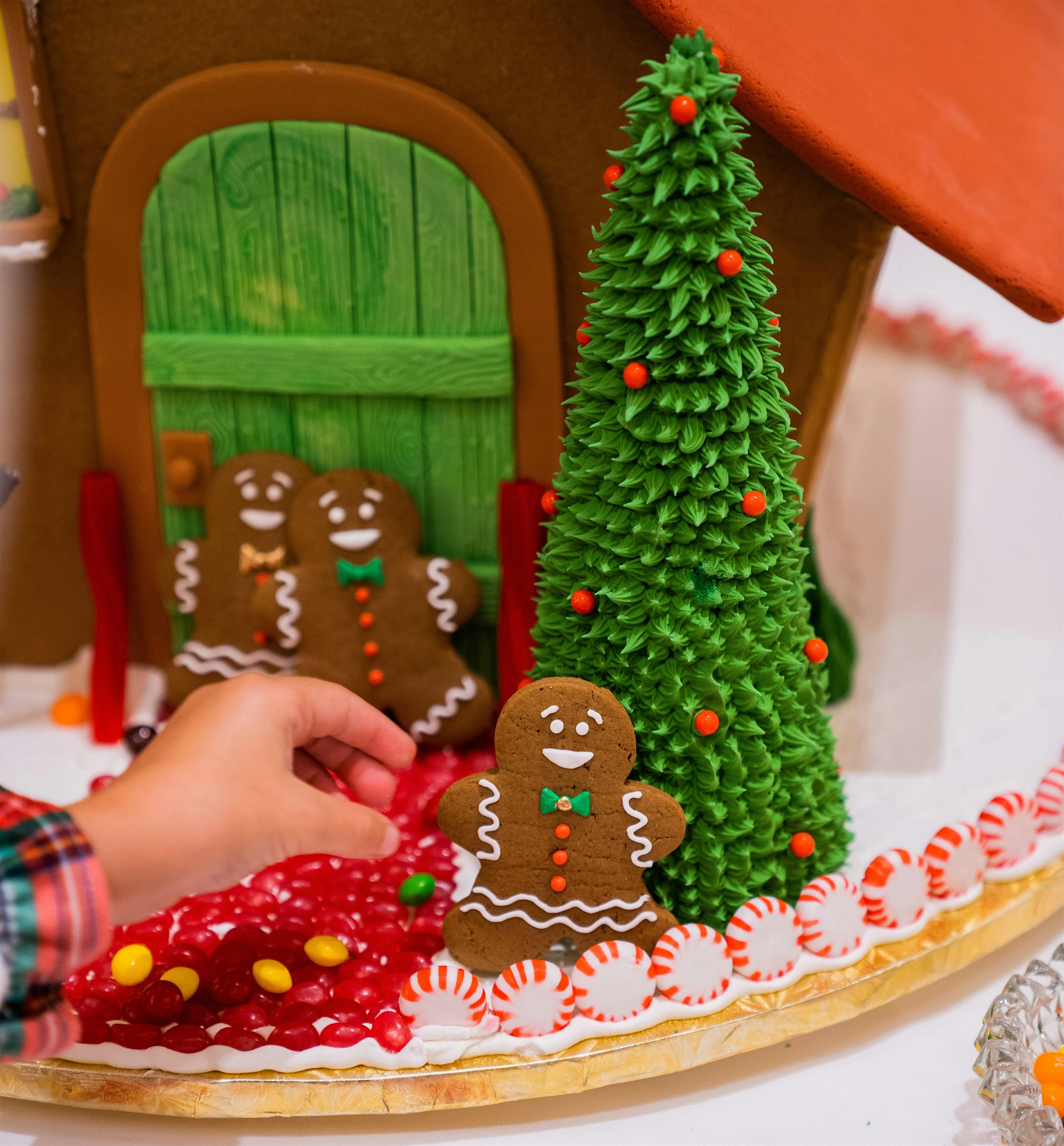 St. Regis Gingerbread House Workshop at 2 E 55th St – New York, NY