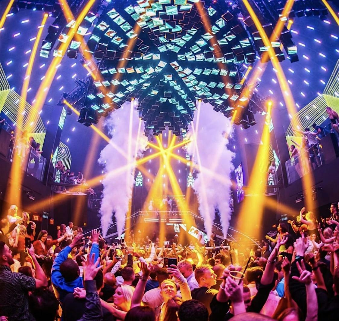 BEST CLUBS SOUTH BEACH + OPEN BAR at Ocean Drive – Miami Beach, FL