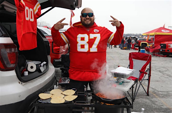 Kansas City Chiefs vs. Los Angeles Chargers Tailgate at 9150 E 41st Terrace – Kansas City, MO