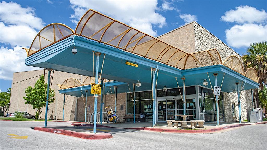 Mending Circle at Yarborough Branch, Austin Public Library – Austin, TX