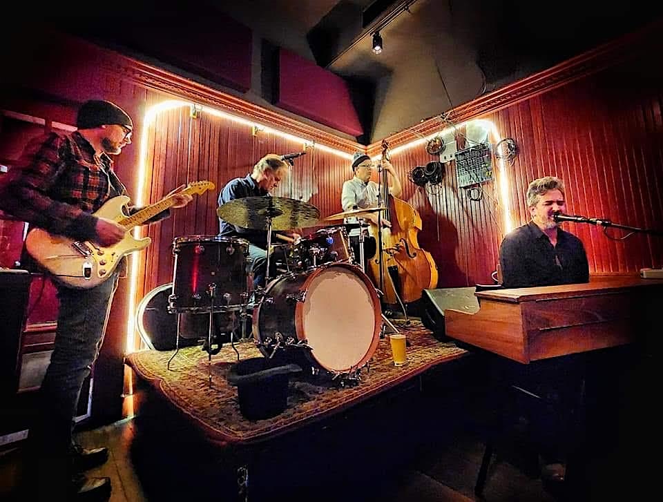 The Blue Ribbons & Jake Manzi at Lizard Lounge – Cambridge, MA