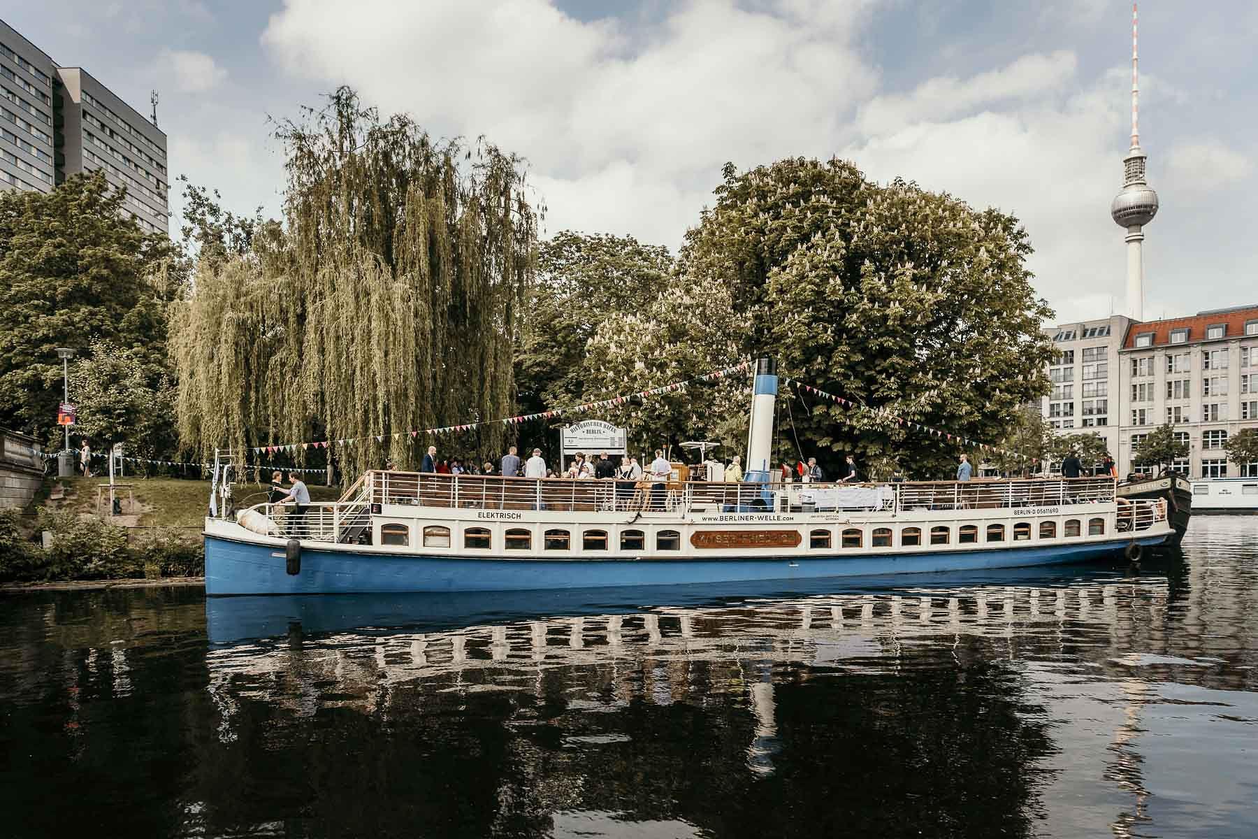 1h Berlin-Cruise with 140 year old electrified steamship – Berlin, Germany