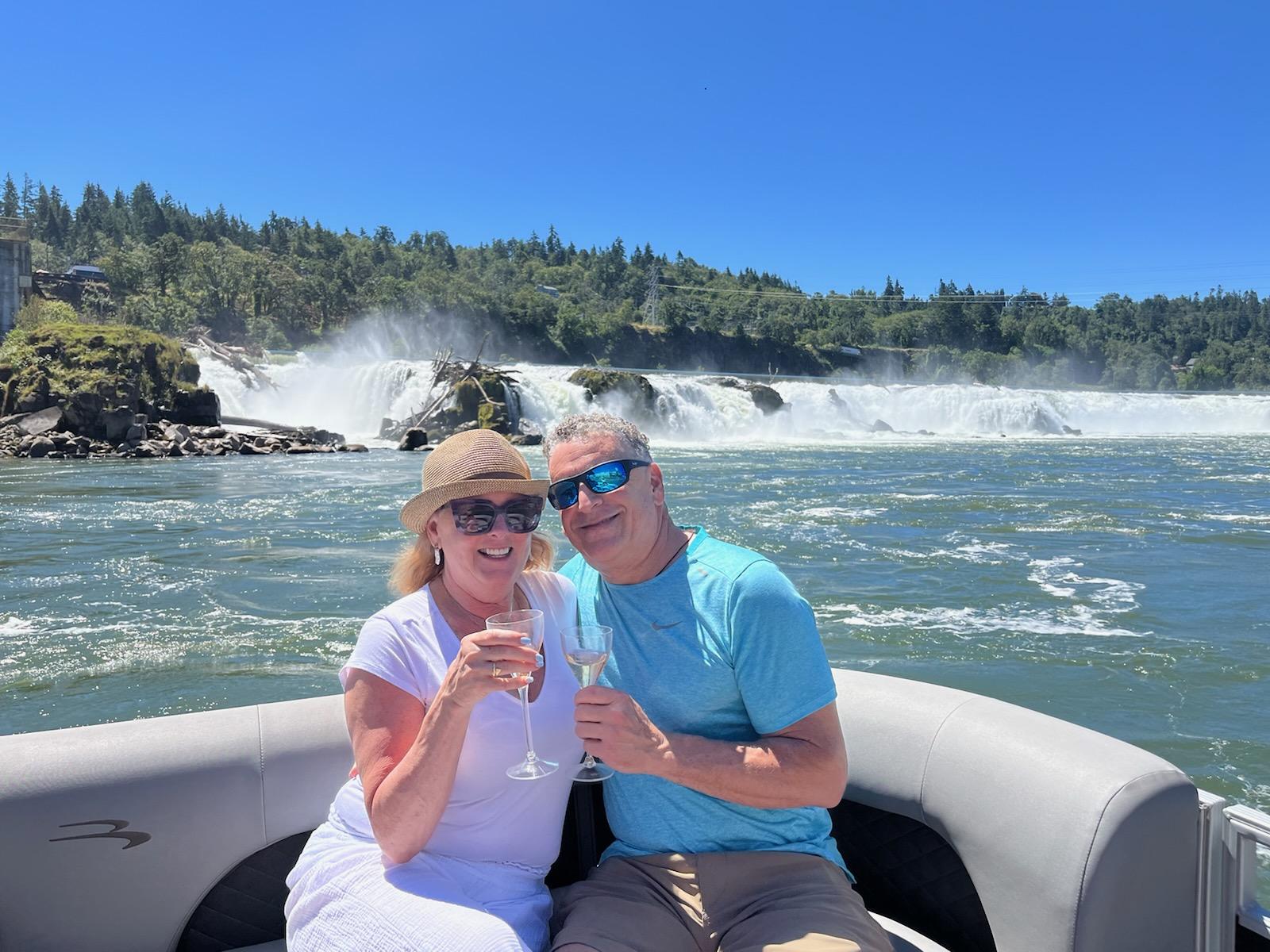 2-Hour Scenic River Tour to the Willamette Falls – Oregon