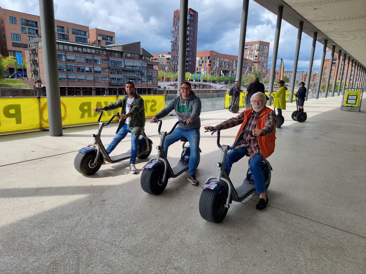 2 Hours Hamburg E-scooter Tour – Hamburg, Germany