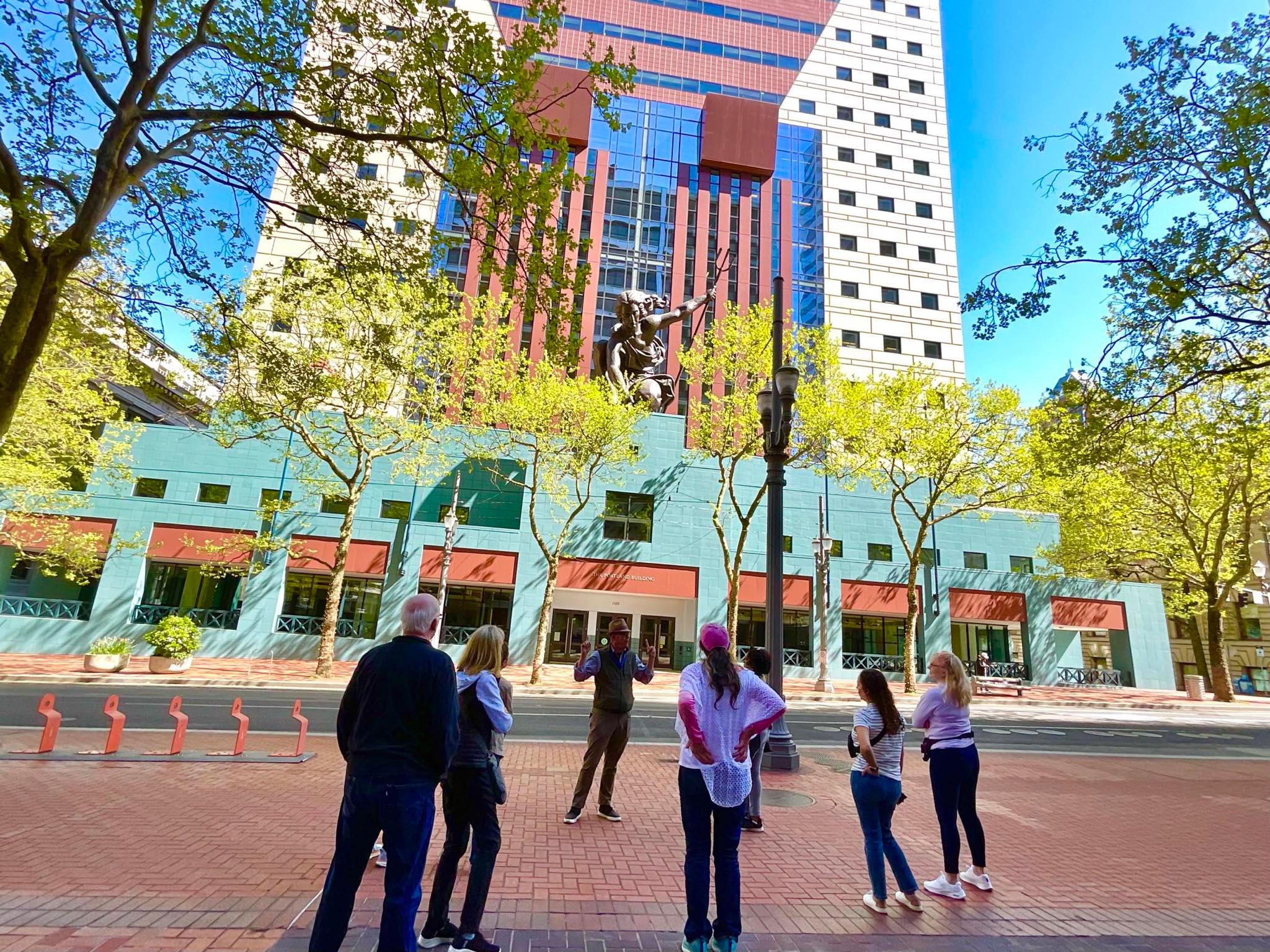 A Guided Walking Tour of Vibrant Downtown Portland – Portland, Oregon