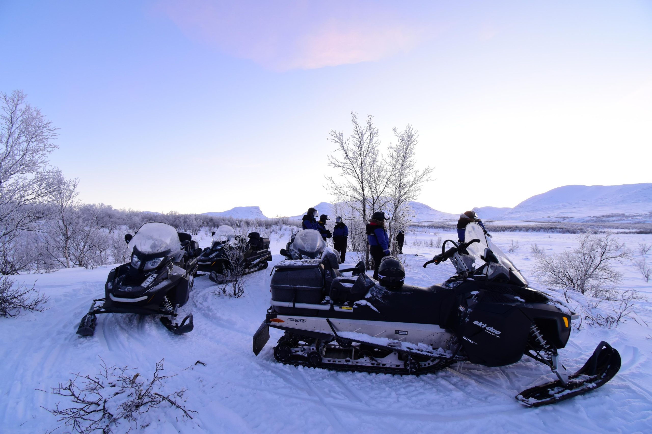 Abisko: Snowmobile Sightseeing Tour – Abisko National Park, Sweden