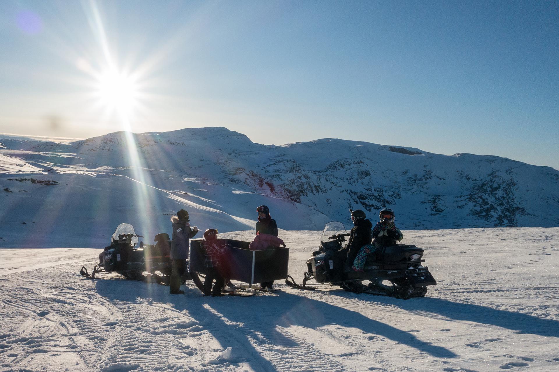 Abisko: Snowmobile Sled Expedition with Snack and Hot Drink – Abisko National Park, Sweden