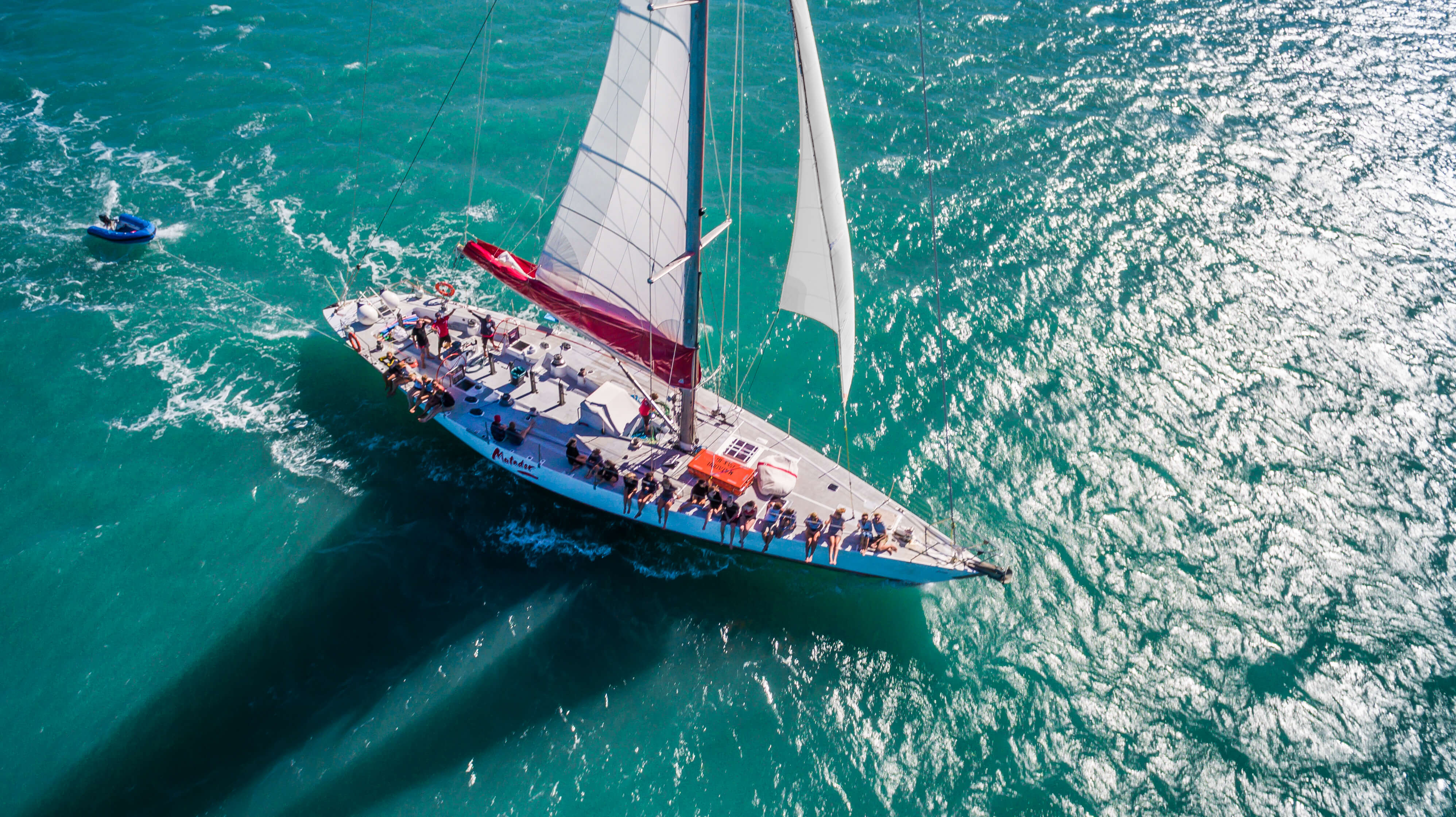 Airlie Beach: Whitsunday Islands 2-Day Sailing Tour – Whitsunday Islands National Park, Australia