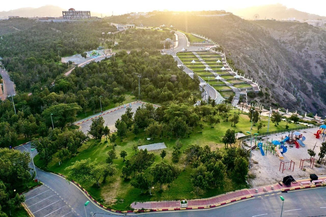 Al Baha: Half-Day Tour with Museum, Souks, and Sunset – Saudi Arabia