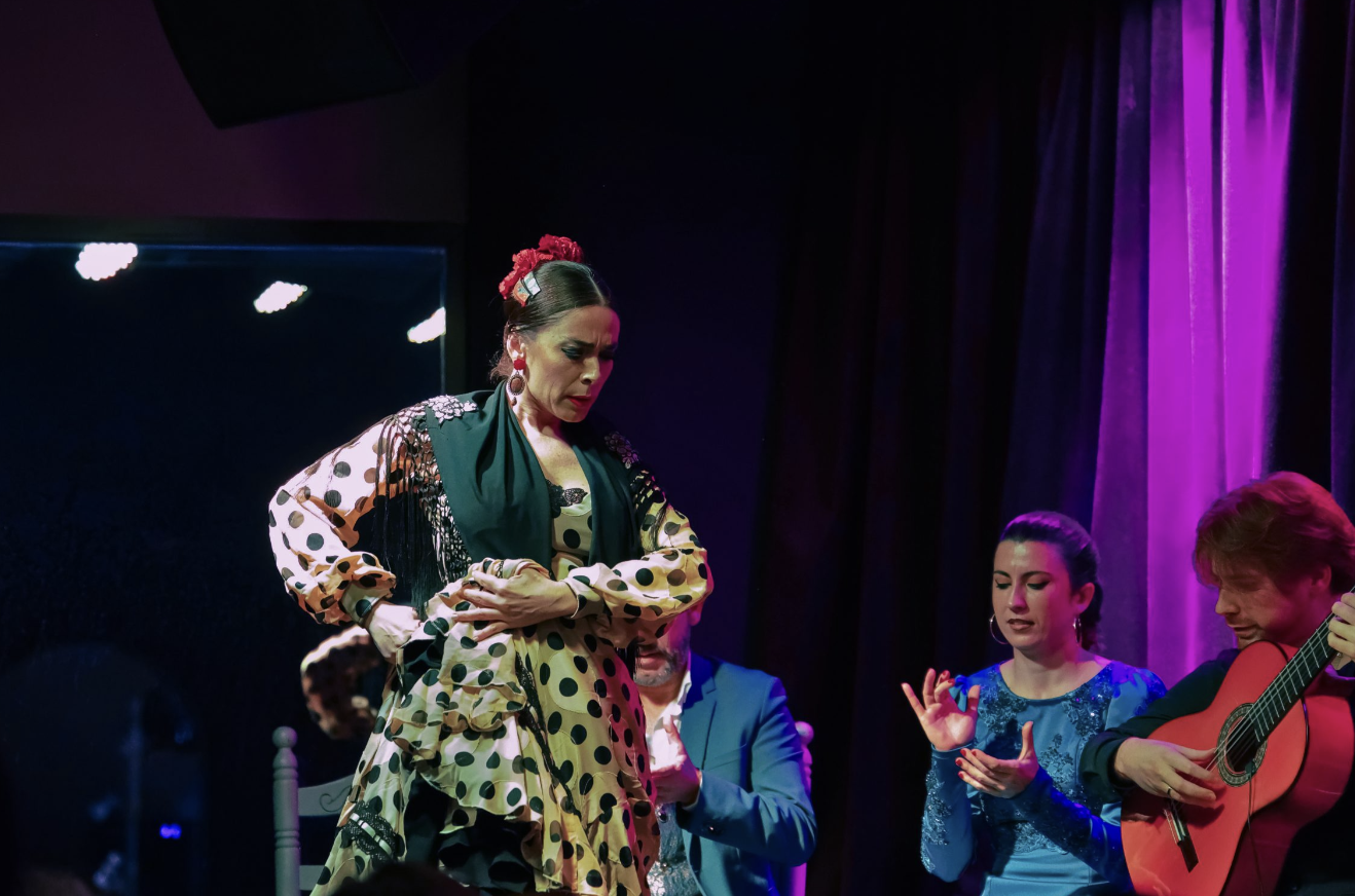 Alicante: Amazing Flamenco experience with tapas menu option – Alicante, Spain