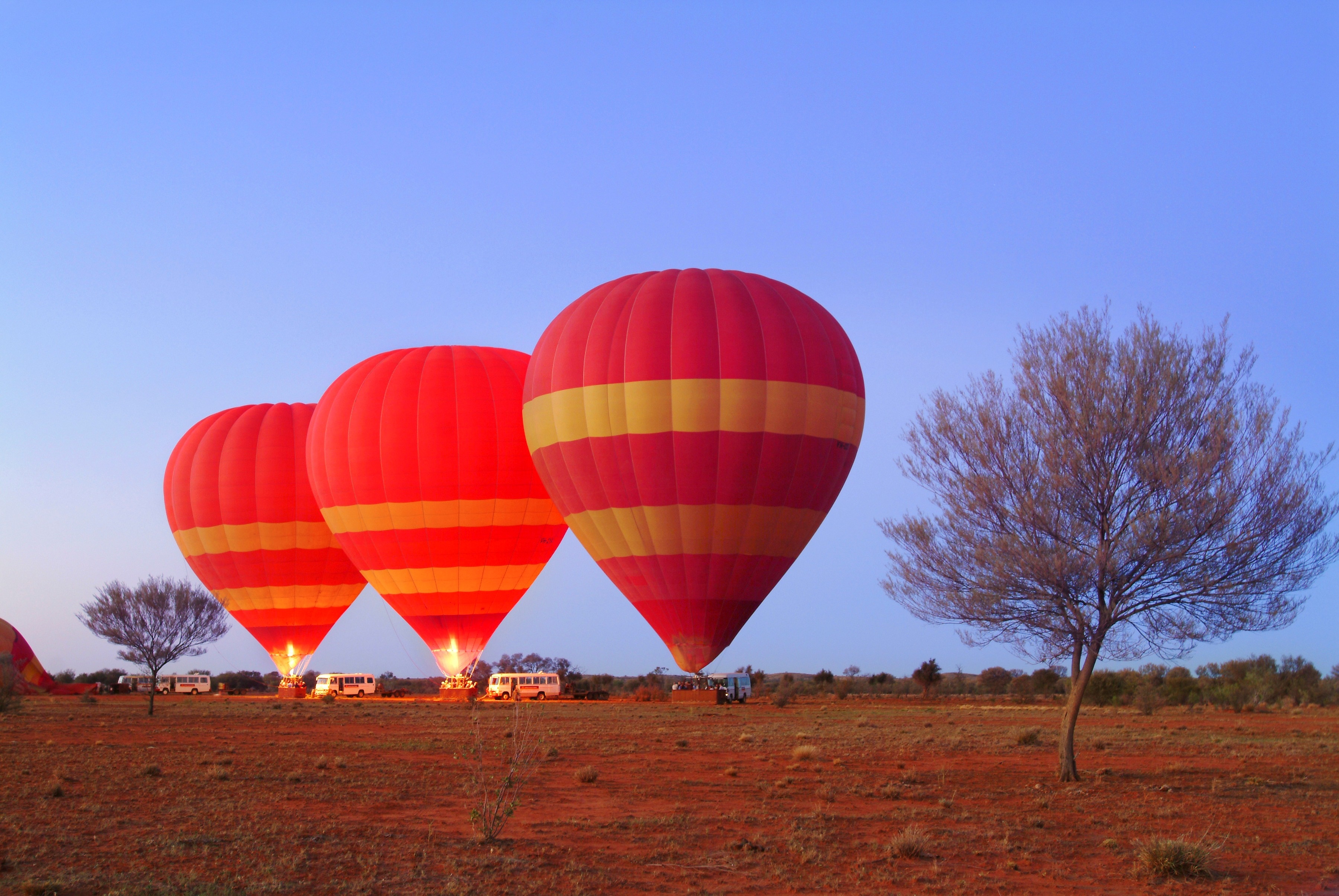 Alice Springs: Early Morning Hot Air Balloon Flight – Alice Springs, Australia