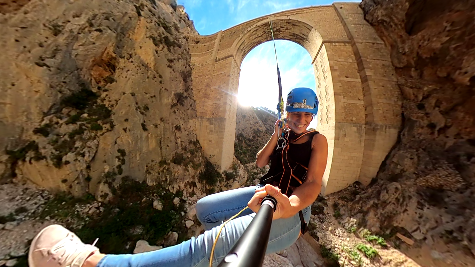 Altea: Bungee jumping in “El Mascarat” canyon – Altea, Spain