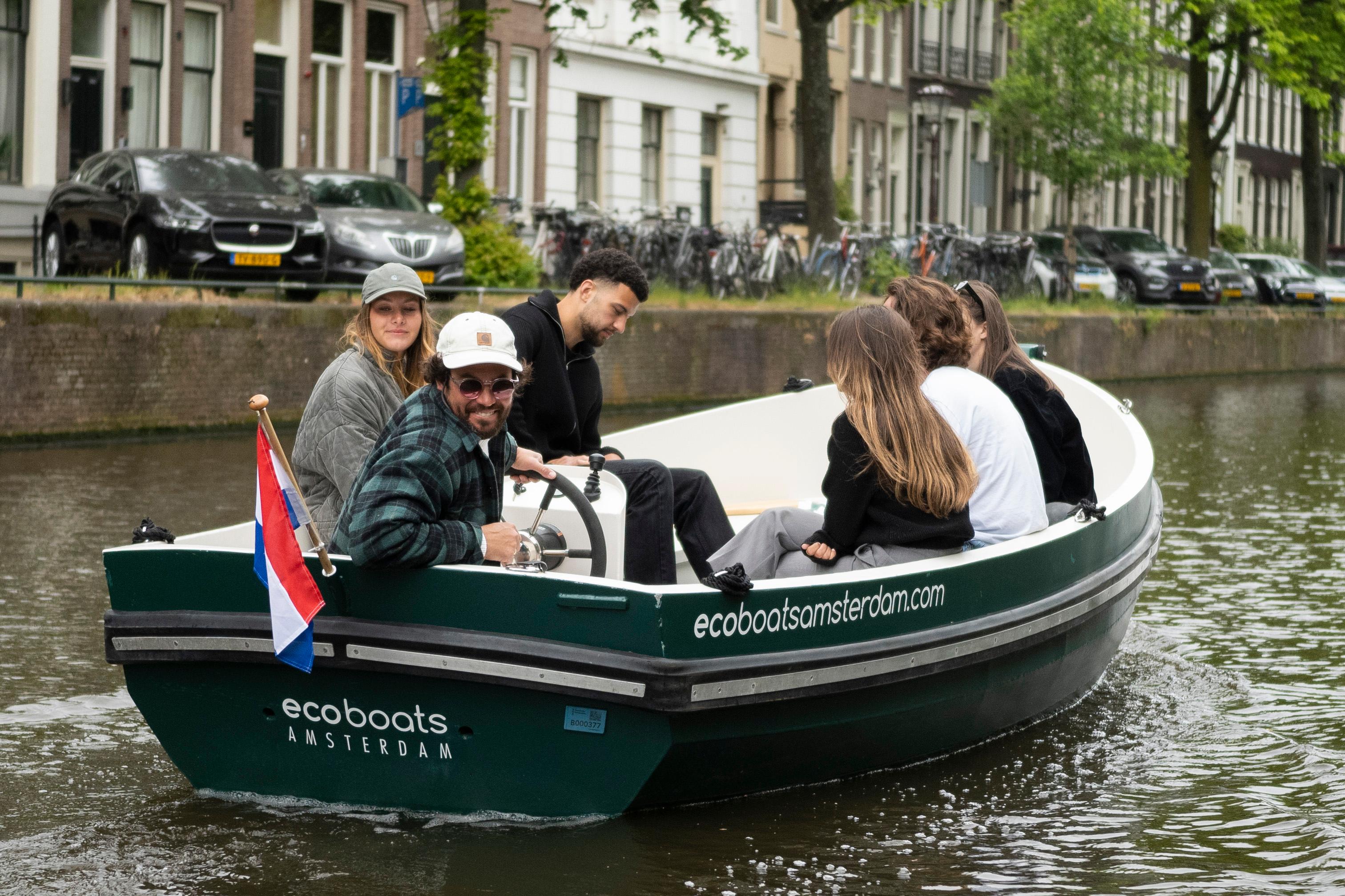 Amsterdam: Captain For a Day 2-Hour Boat Rental – Amsterdam, Netherlands