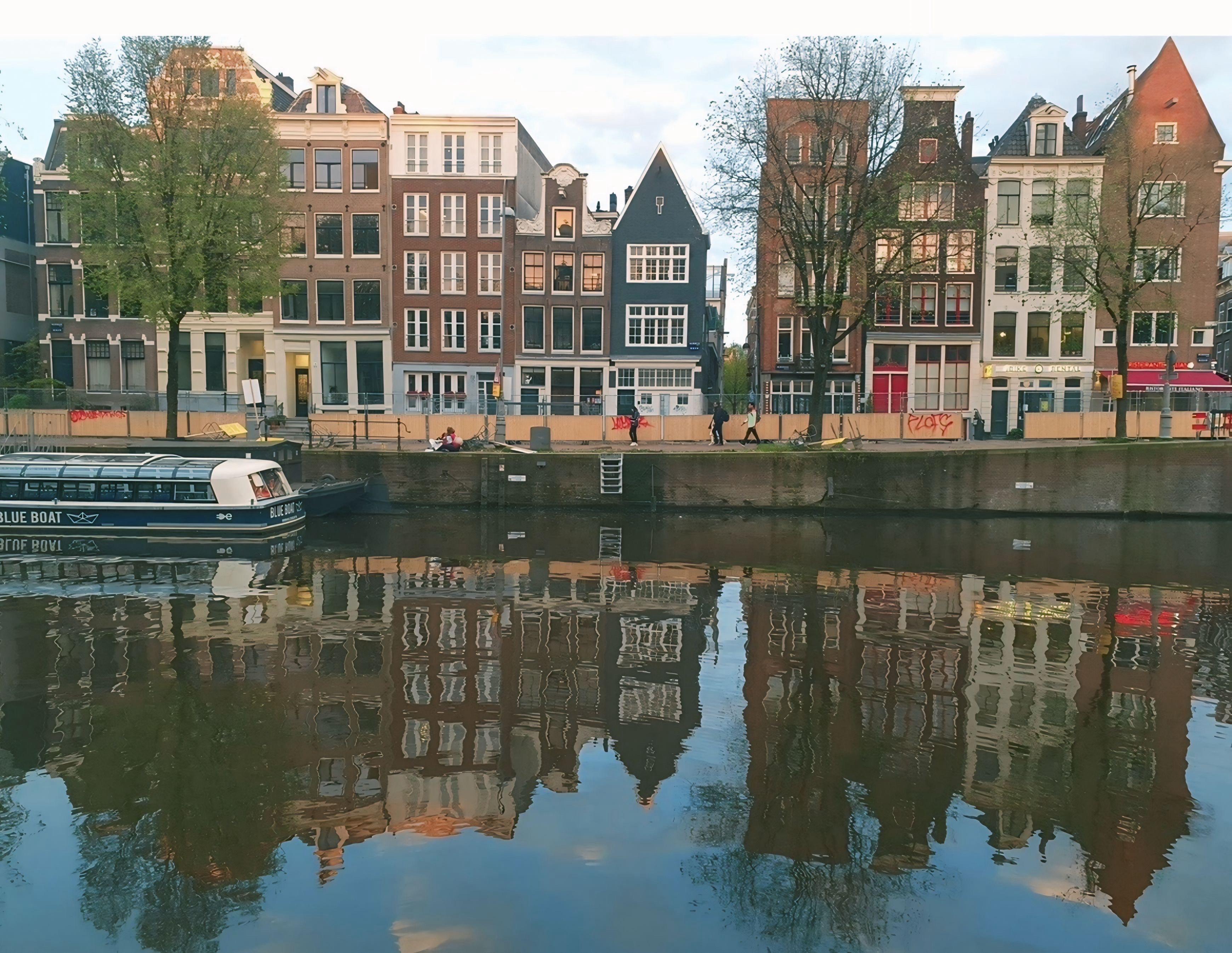 Amsterdam: Day City tour with local Guide in German – Amsterdam, Netherlands