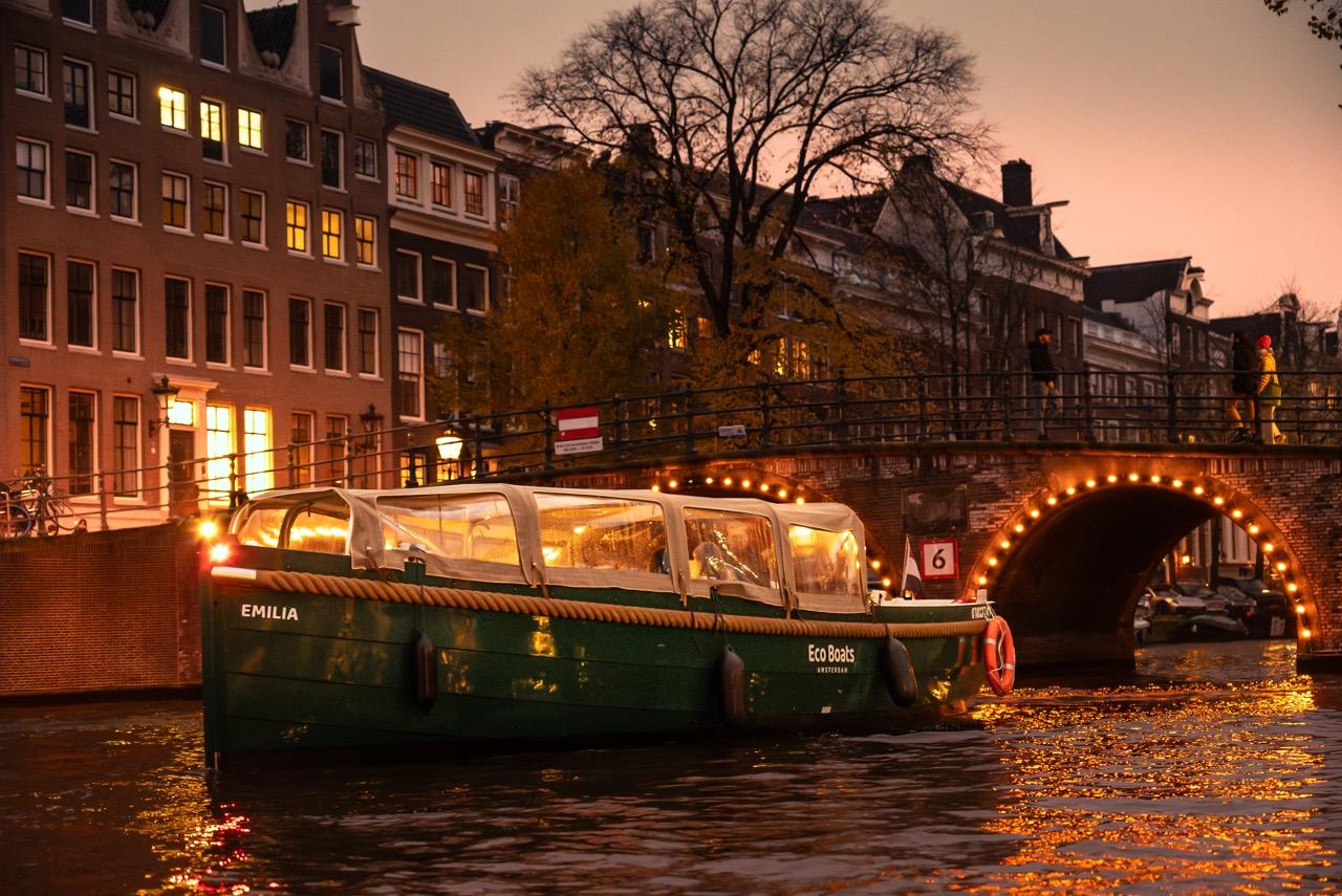 Amsterdam Evening (Sunset) Canal Cruise w/ optional drinks – Amsterdam, Netherlands