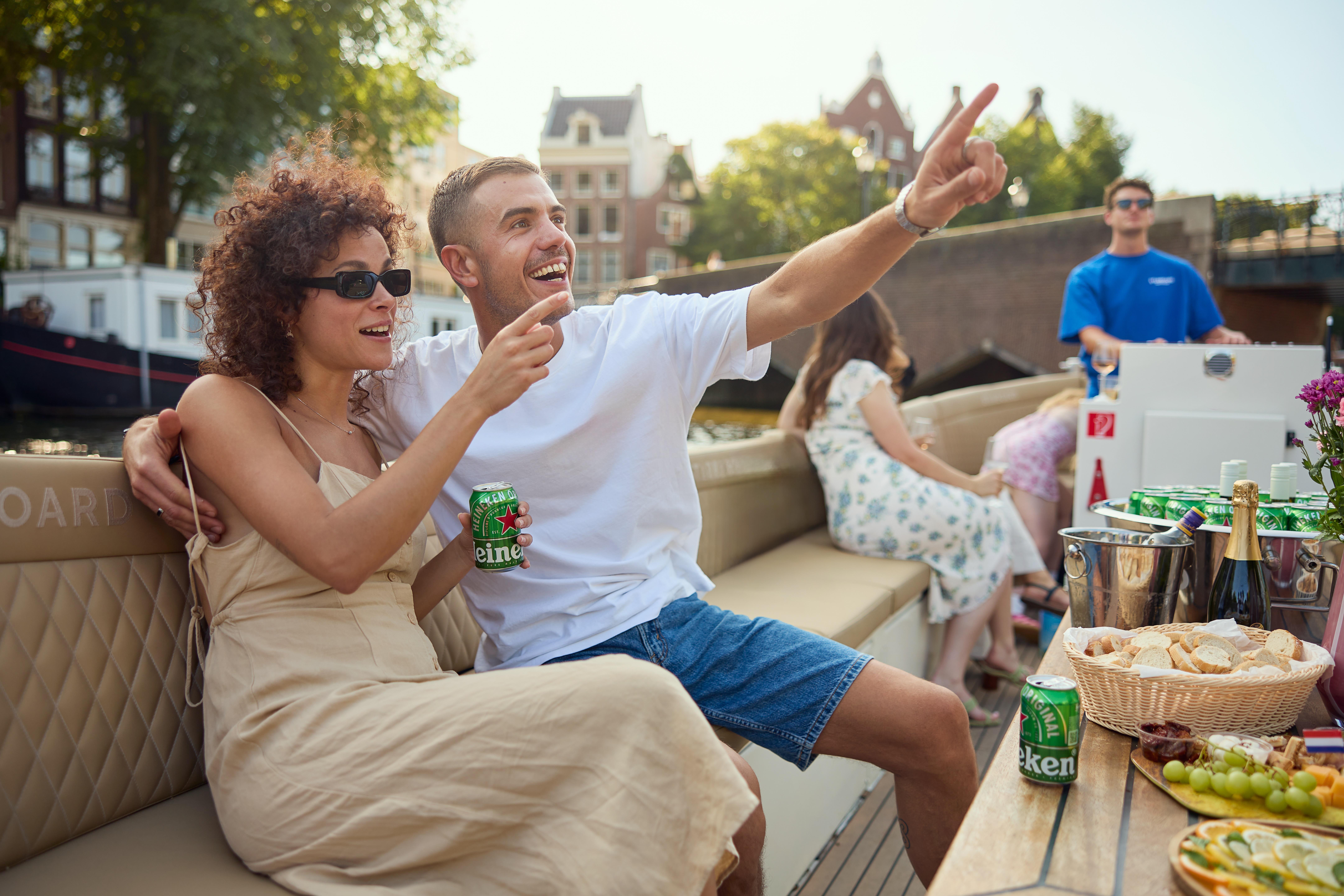 Amsterdam: German Guided Canal Cruise with on Board Bar – Amsterdam, Netherlands