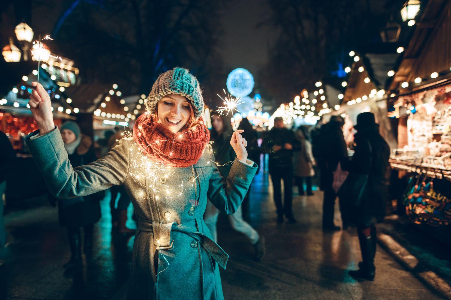 Amsterdam Light Festival Winter Walk & Stroopwafel Workshop – Amsterdam, Netherlands
