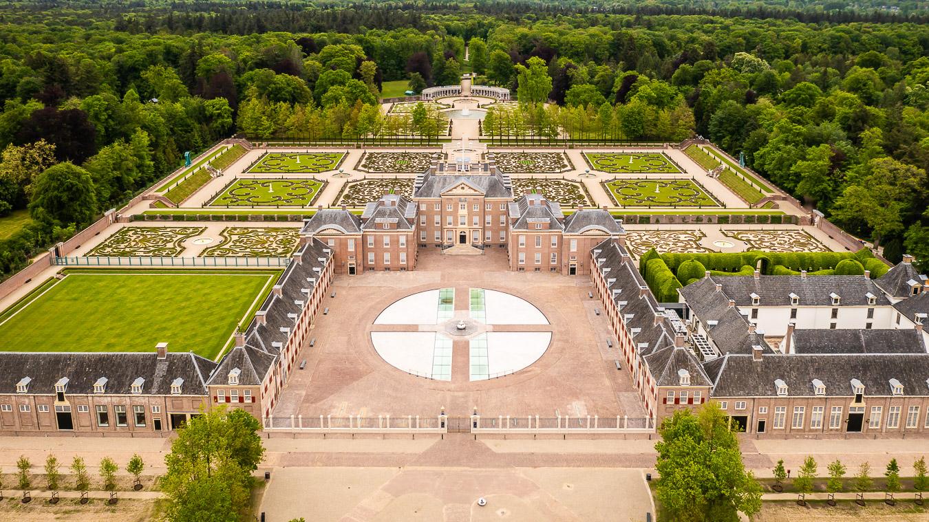 Amsterdam: Private Tour of Kröller-Museum Het Loo Muiderslot – Muiden, Netherlands