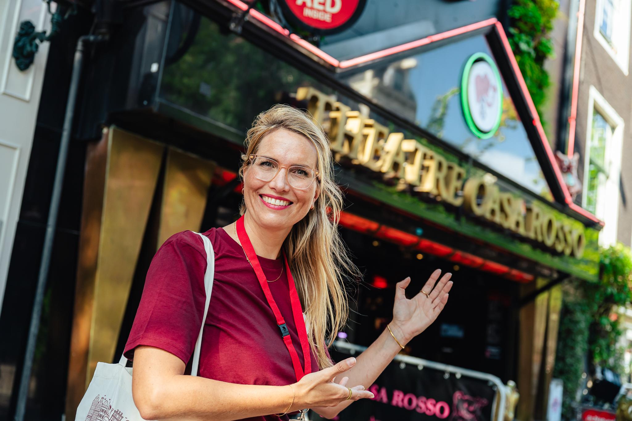 Amsterdam: Red Light Tour Exclusive + Peep Show – Amsterdam, Netherlands