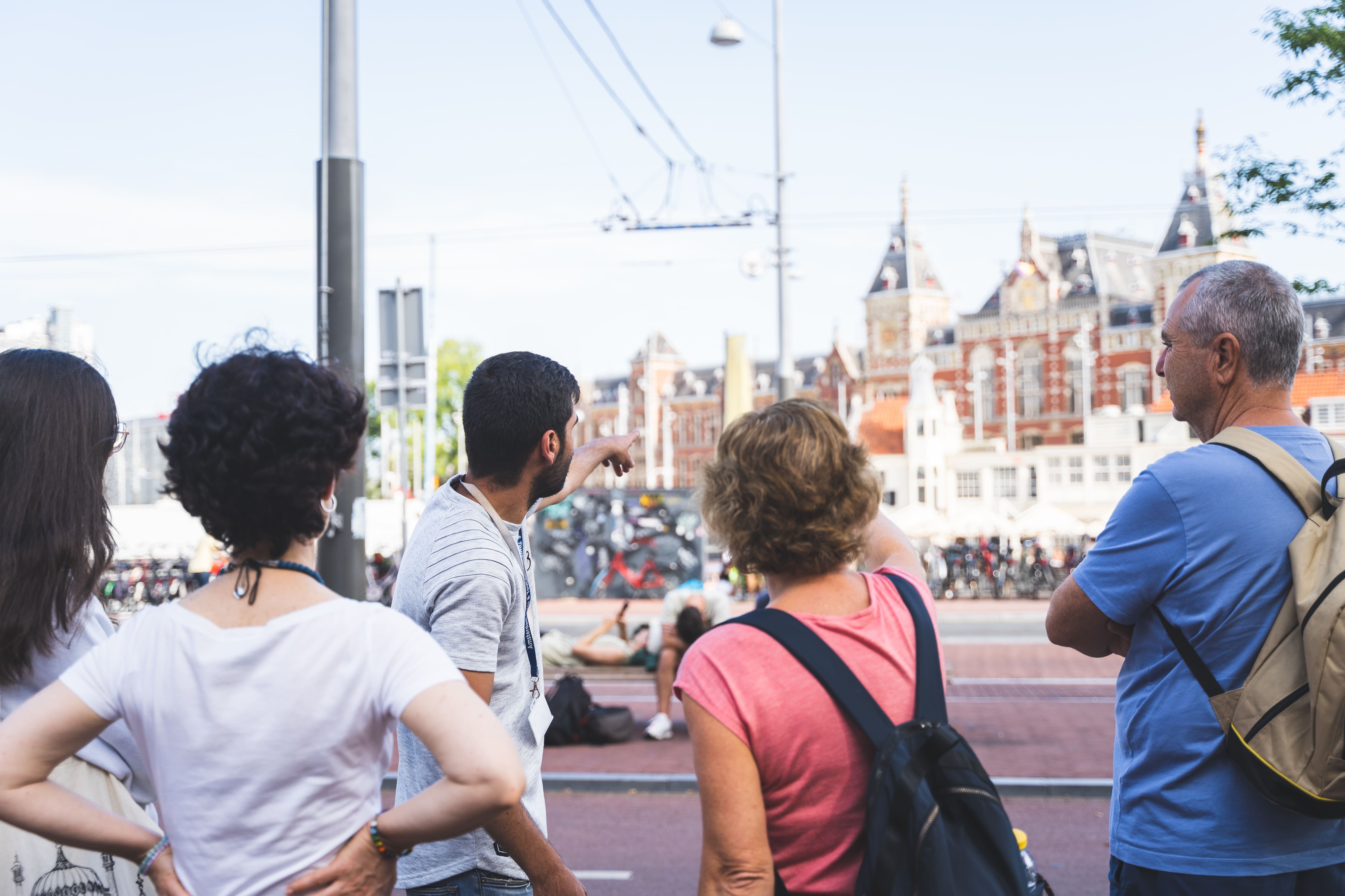 Amsterdam Small-Group Walking Tour with Canal Cruise – Amsterdam, Netherlands
