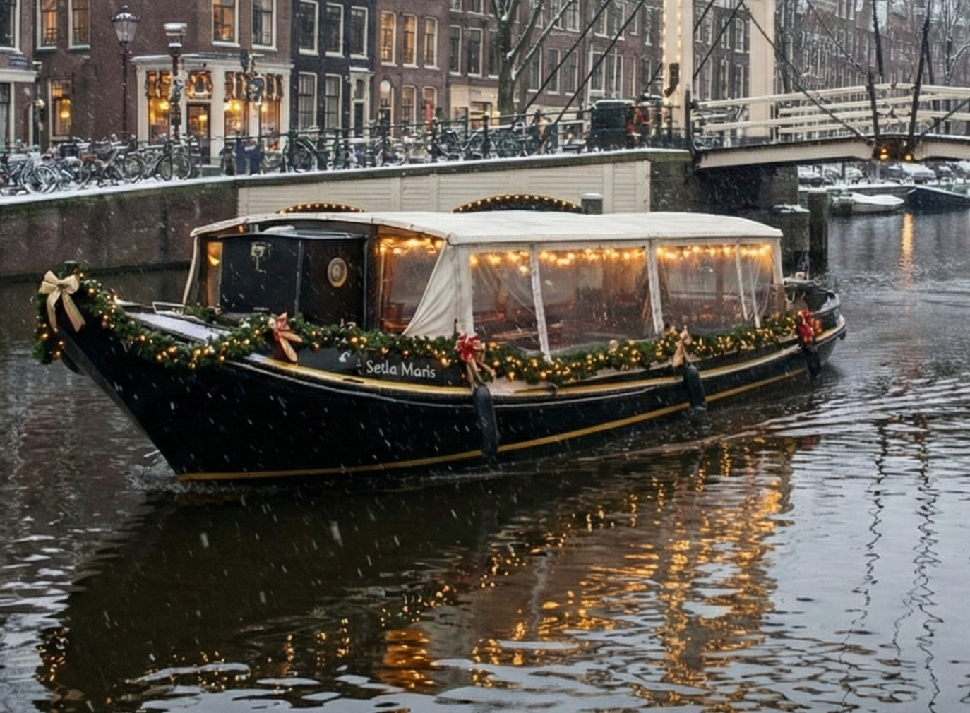 Amsterdam: Smoke Cruise. with Bar & local guide – Amsterdam, Netherlands