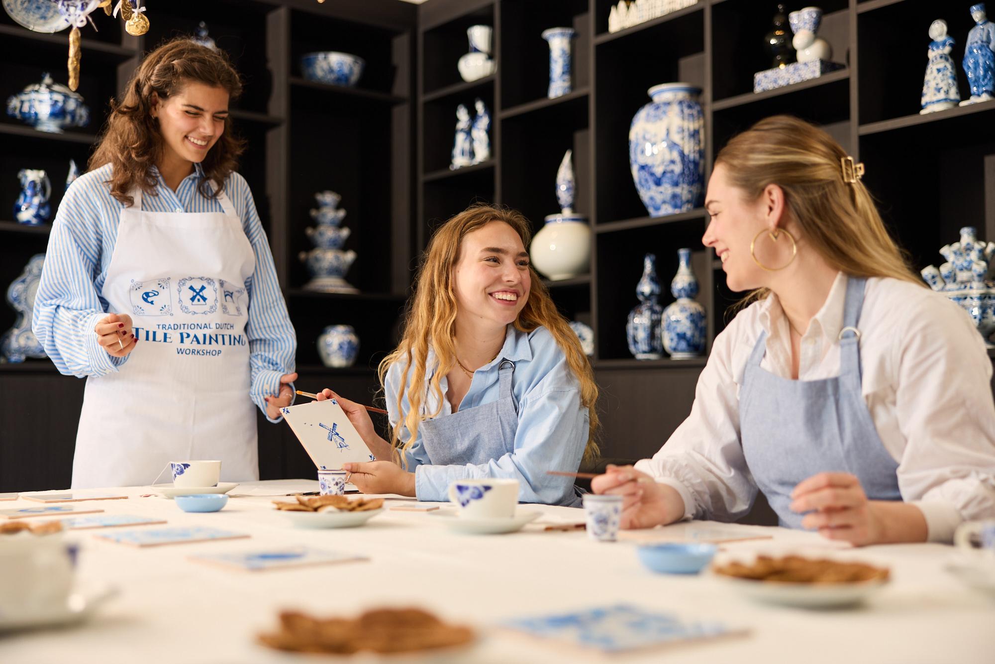 Amsterdam: Traditional Dutch Blue Tile Painting Workshop – Amsterdam, Netherlands