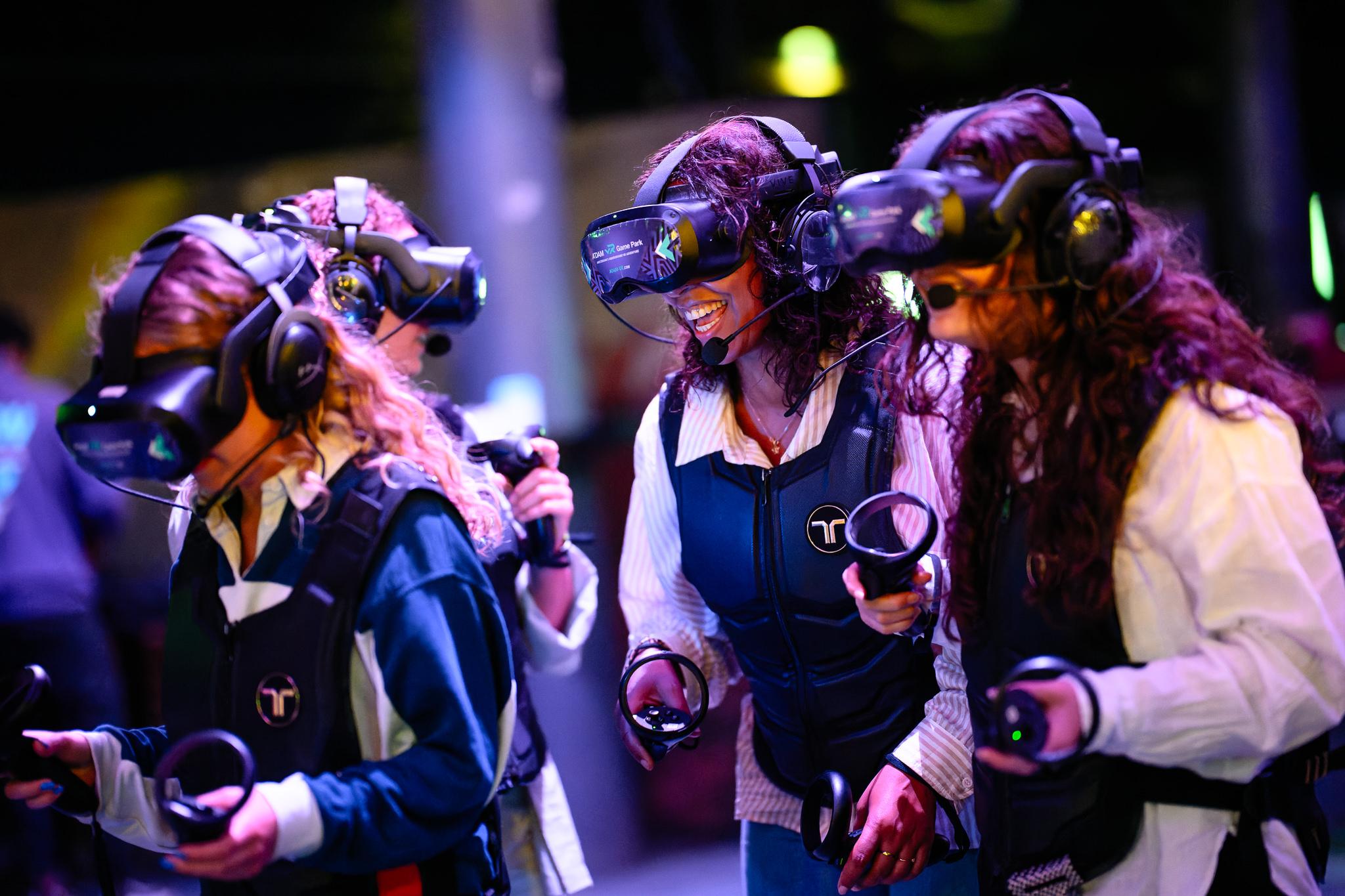 Amsterdam: VR Game Park Free-Roaming Experience – Amsterdam, Netherlands