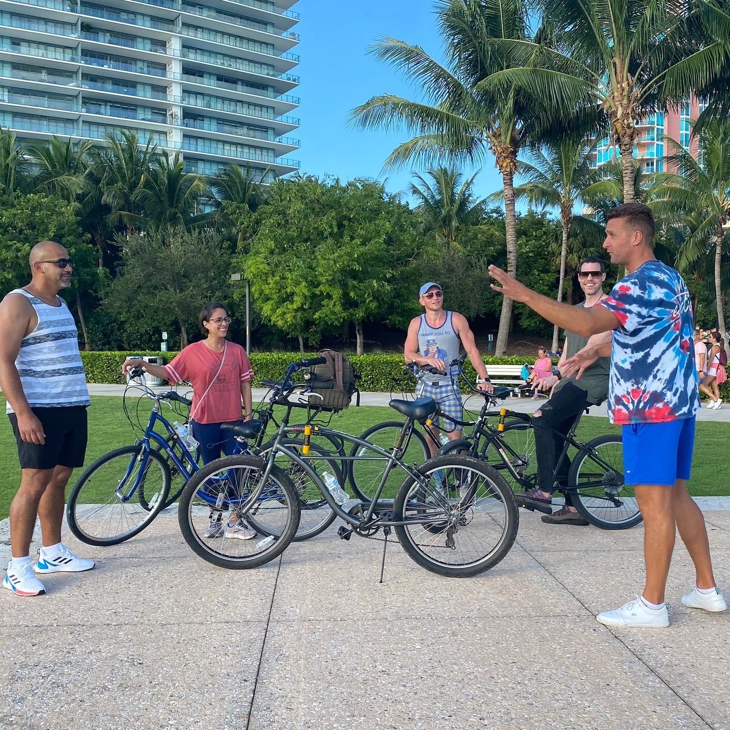 Art Deco, History and Crime Bike Tour with Design Enthusiast – Miami, Florida