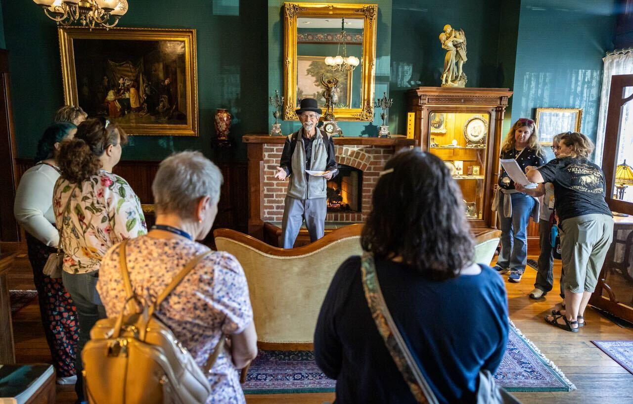 Ashland: Cultural History Walking Tour – Ashland, Oregon