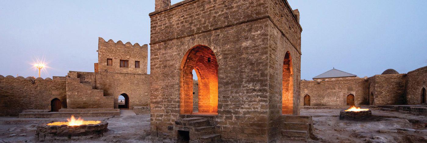Baku: Absheron (Ateshgah and Yanar Dag) Tour – Azerbaijan