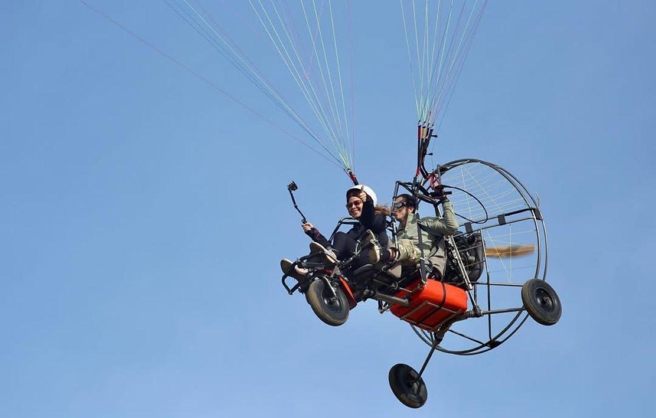 Baku: Paratrike Flight Over Shah Dili with Hotel Pickup – Azerbaijan