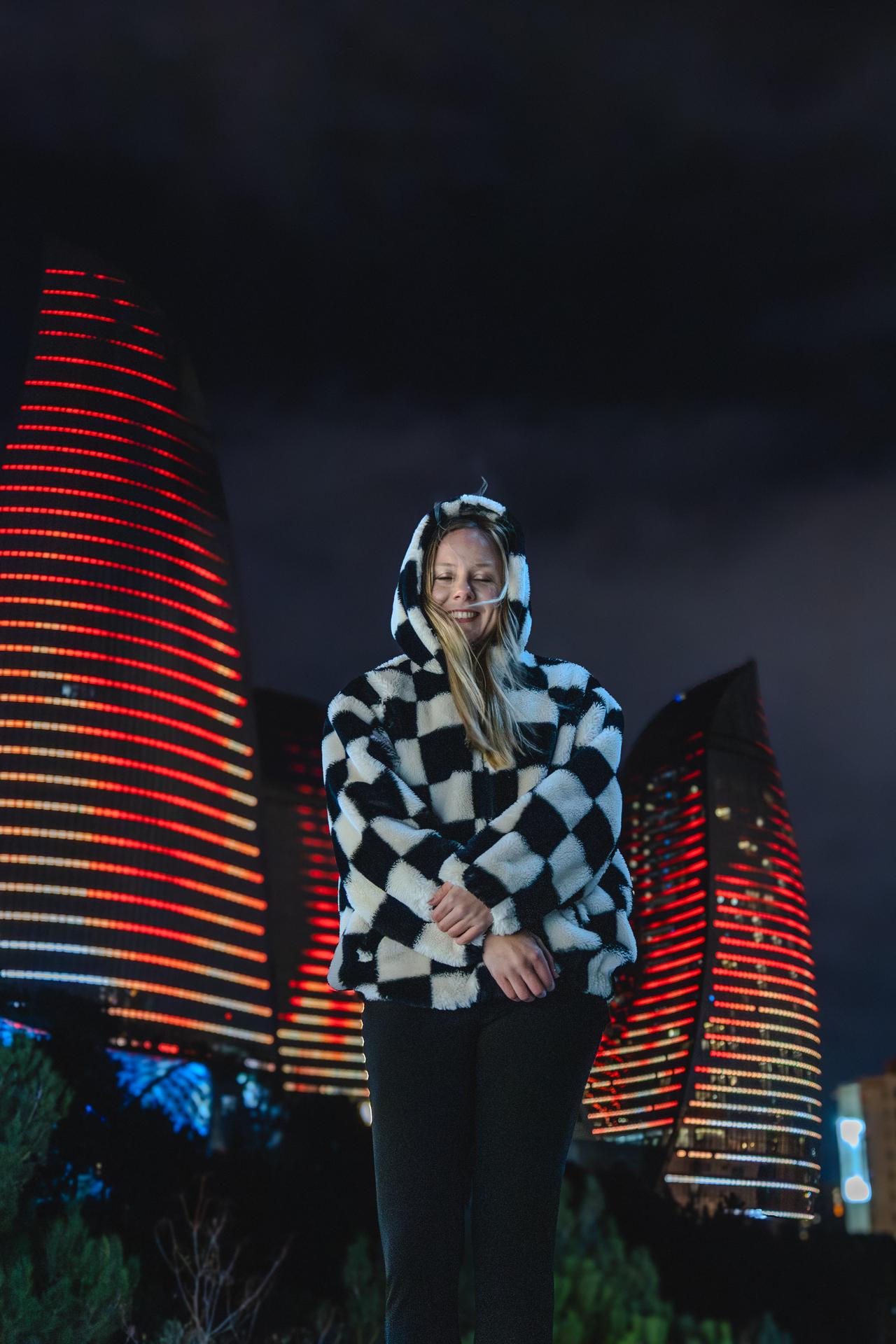 Baku: Private Photoshoot Experience With Pro Photographer – Azerbaijan