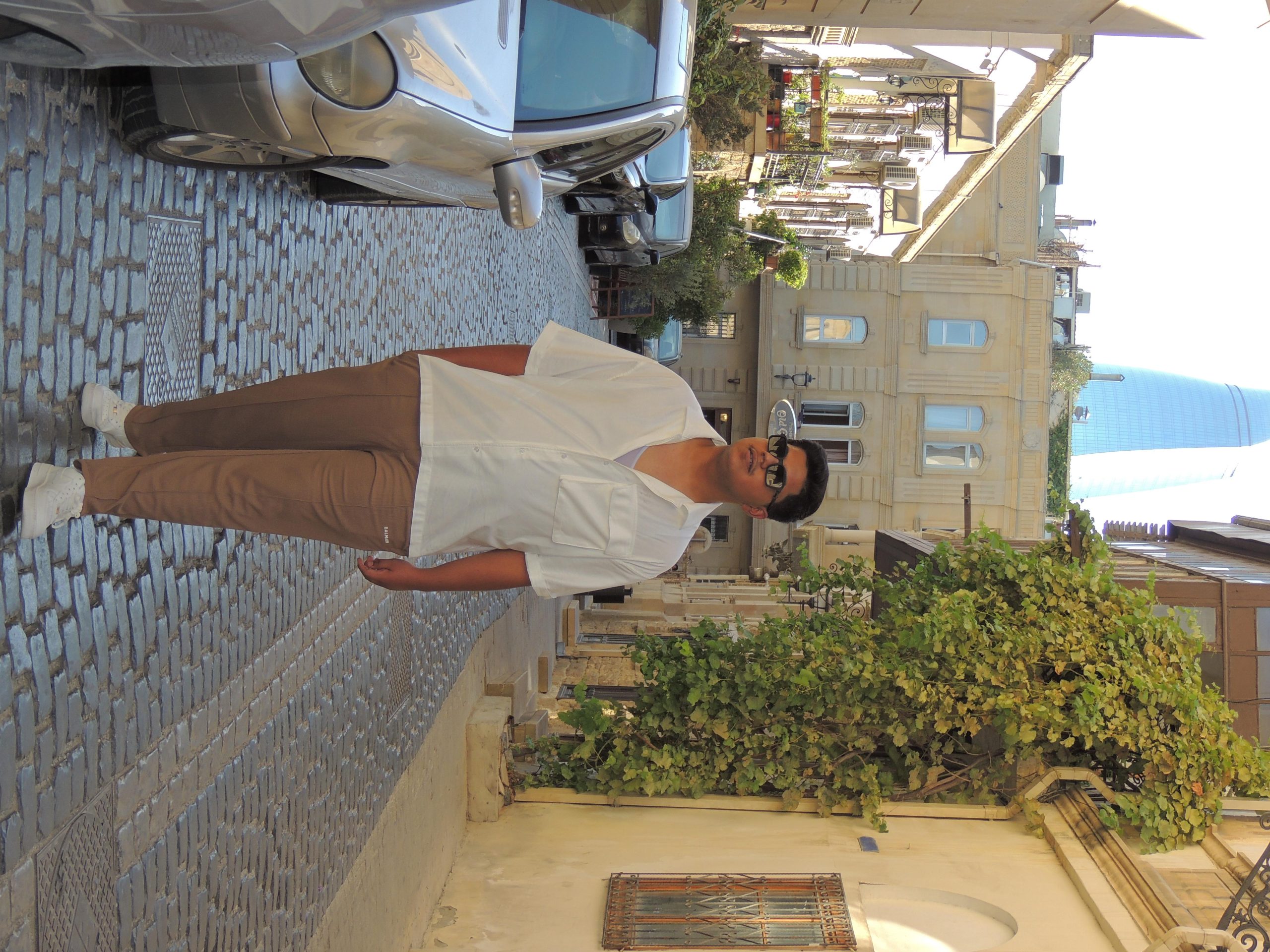 Baku: Private Photoshoot at Iconic Landmarks – Azerbaijan