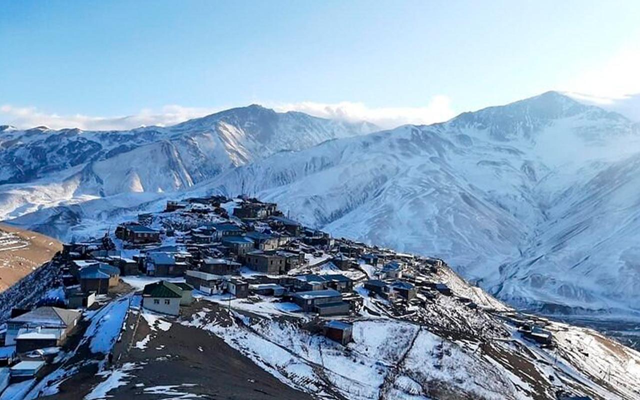 Baku: Quba Khinaliq Group Tour, Free Gobustan Absheron Tour – Azerbaijan