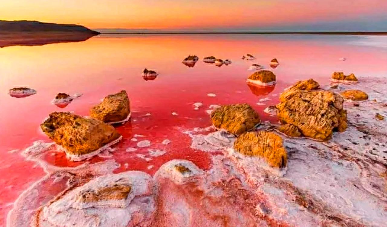 Baku: Sumgait City, Pink Lake & Vibrant Green Bazar Visit – Azerbaijan