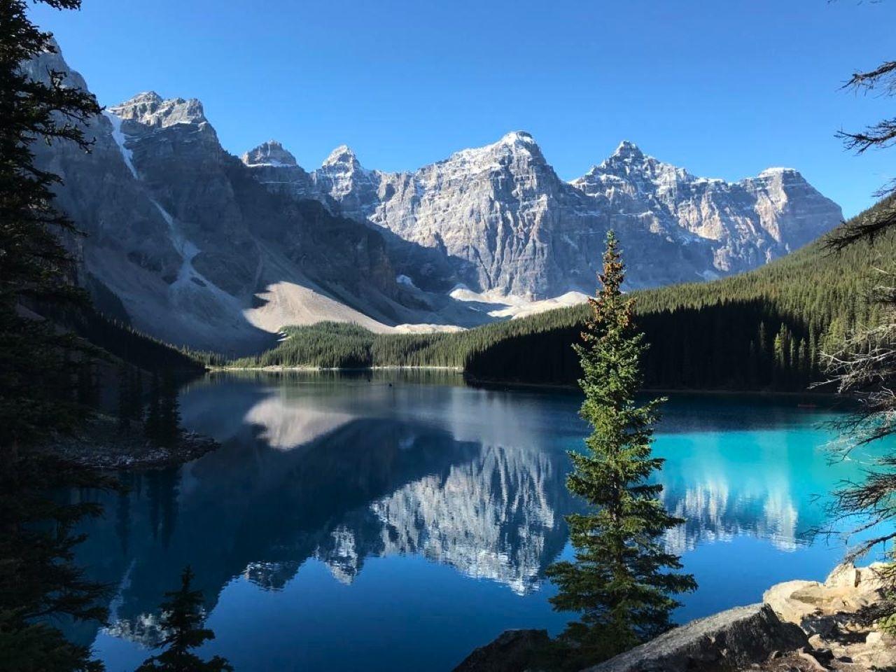 Banff/Canmore- Moraine Lake & Louise-Morning or Sunset Tour – Lake Louise, Canada