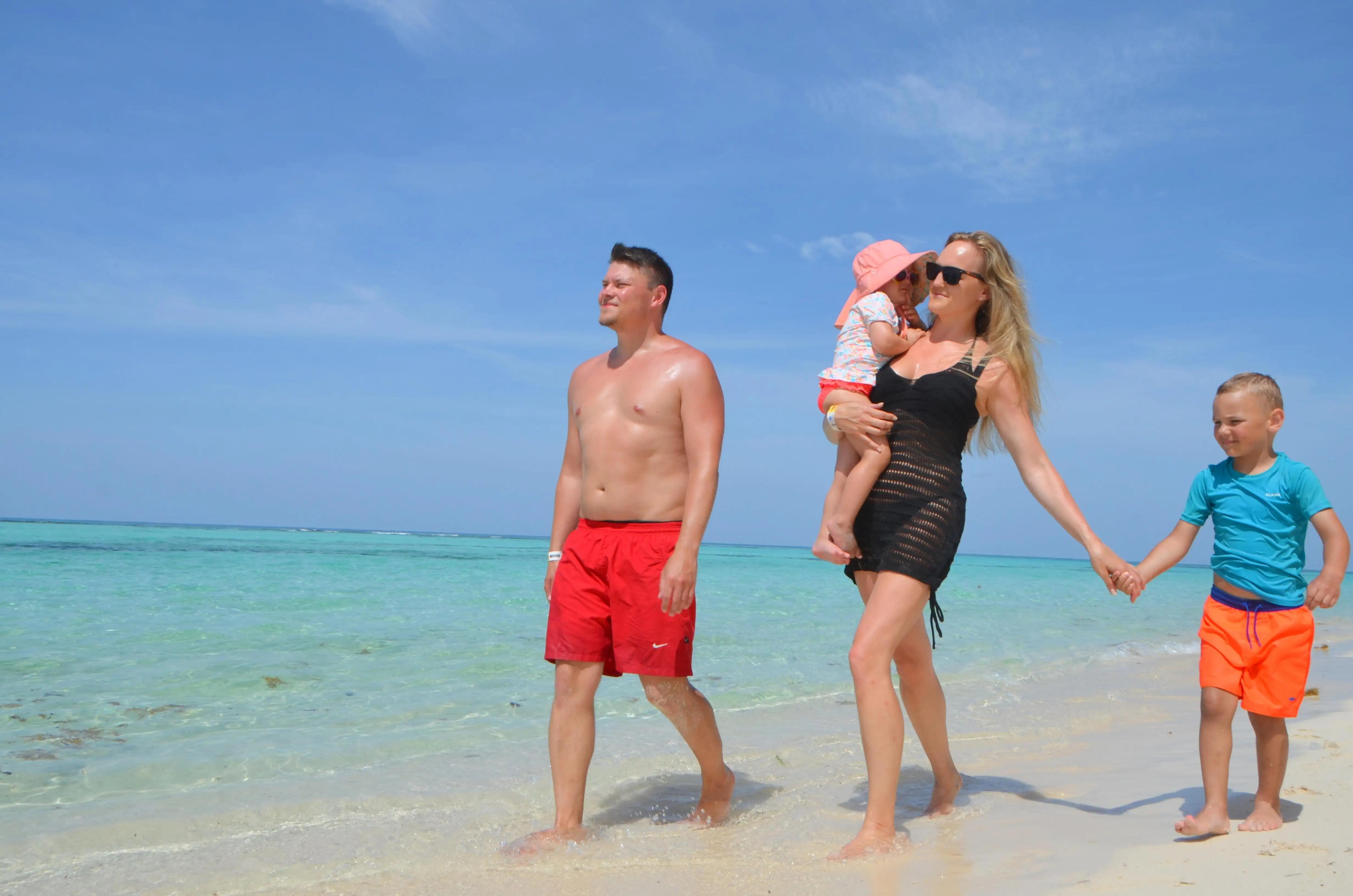 Bayahibe: Saona Island Catamaran Cruise with Lunch & Drinks – Bayahibe, Dominican Republic